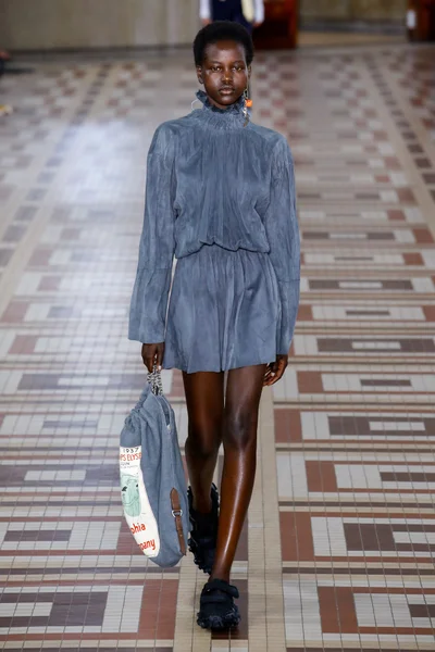 Look 21